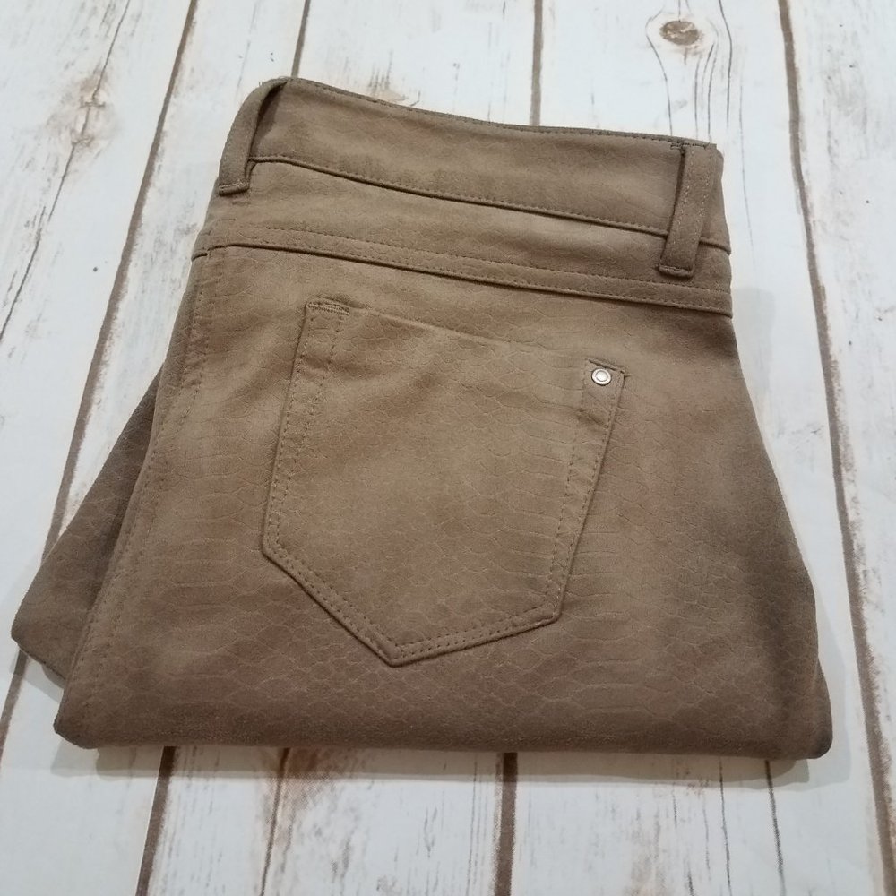 Fall Neutral Tan Skinny Pants Faux Suede Jeggings with Tonal Texture Women's 4 - Picture 3 of 17
